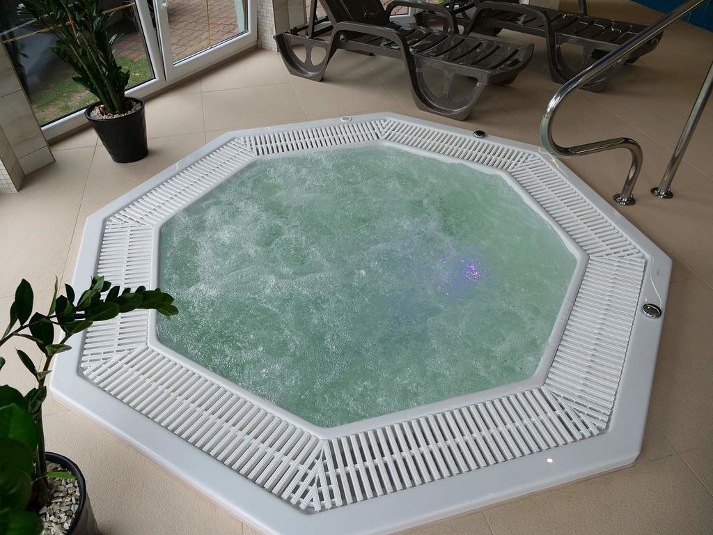 Pensjonat Spa U Tomasza Ниешорце Екстериор снимка
